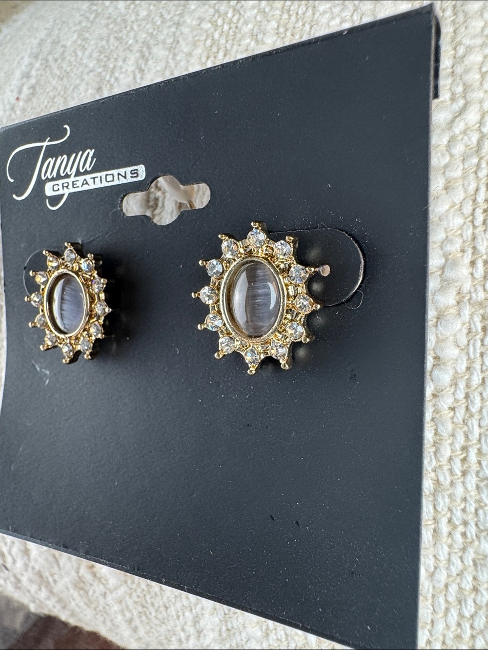 0542-Tanya‎ Creations Gold Crystal Sunburst Stud Earrings - Clear - Picture 2 of 5